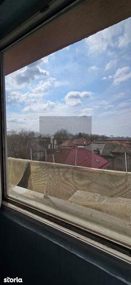 Apartament cu 2 camere decomandat în Pieptănari