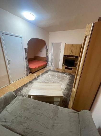 Garsonieră semidecomandată, mobilată în Complex Studențesc