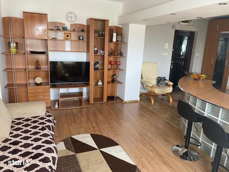 Apartament cu 2 camere semidecomandat în 1 Mai