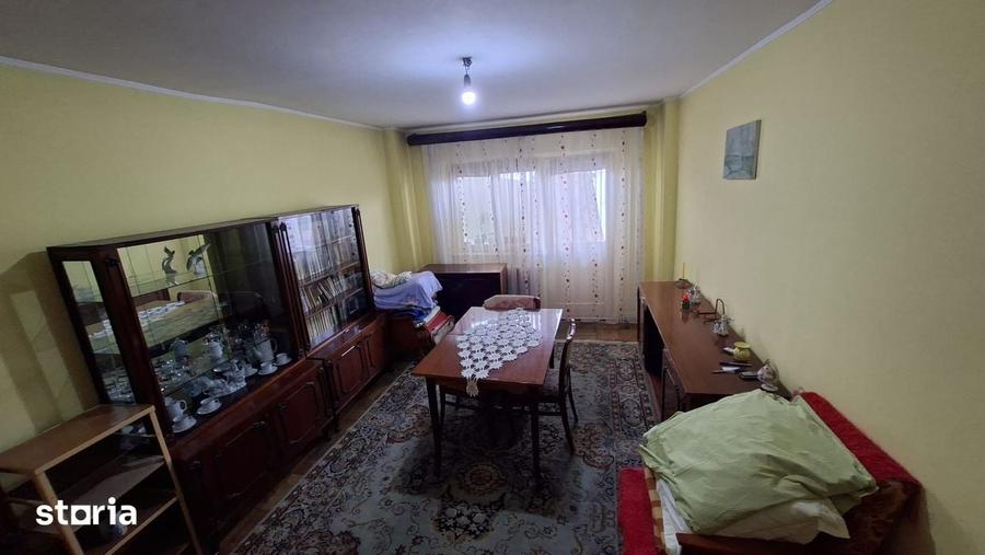 3 camere Gavana 3 , Decomandat / LIBER , finisaje clasice ! - 2