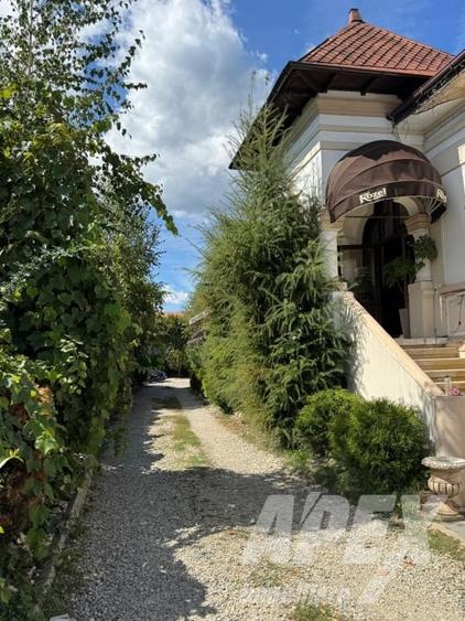 Casă individuală cu 4 camere cu Teren 1000 Mp în Curtea de Argeș