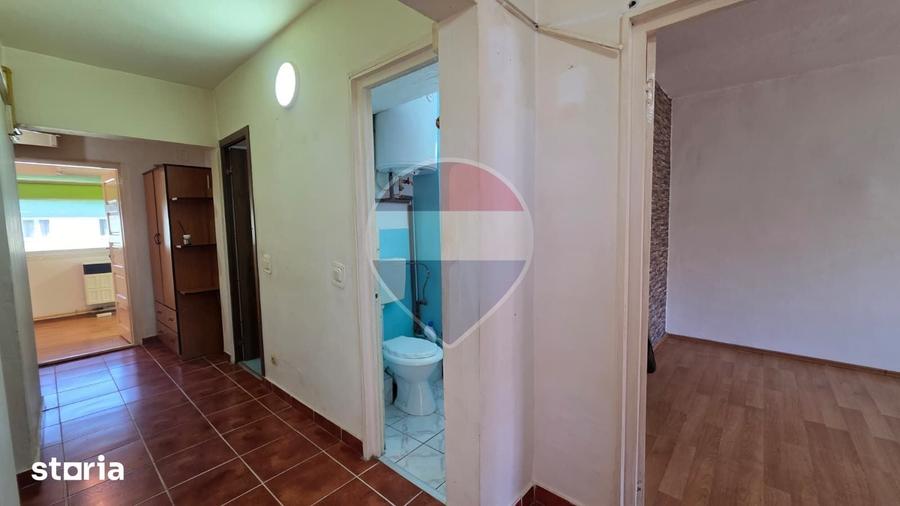 Apartament cu 4 camere în Vitrometan