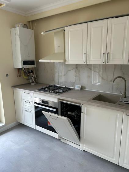 Apartament cu 2 camere semidecomandat, mobilat în Borhanci