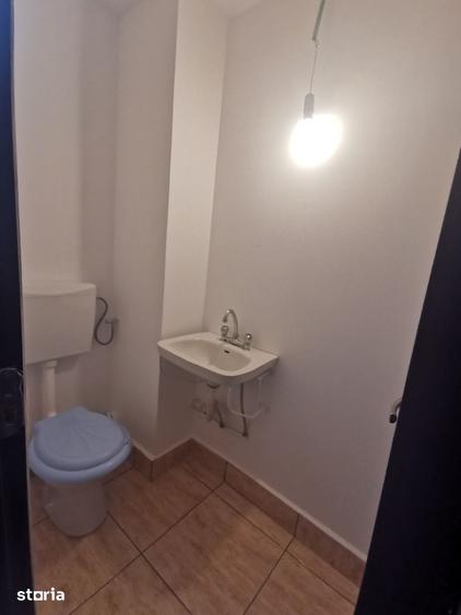 Apartament cu 3 camere în Rahova
