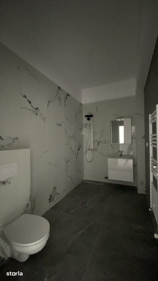 Apartament cu 4 camere în Mircea cel Bătrân