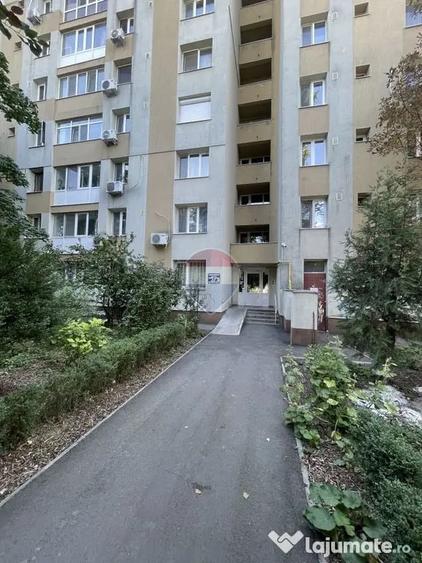 Apartament cu 2 camere decomandat în Drumul Taberei