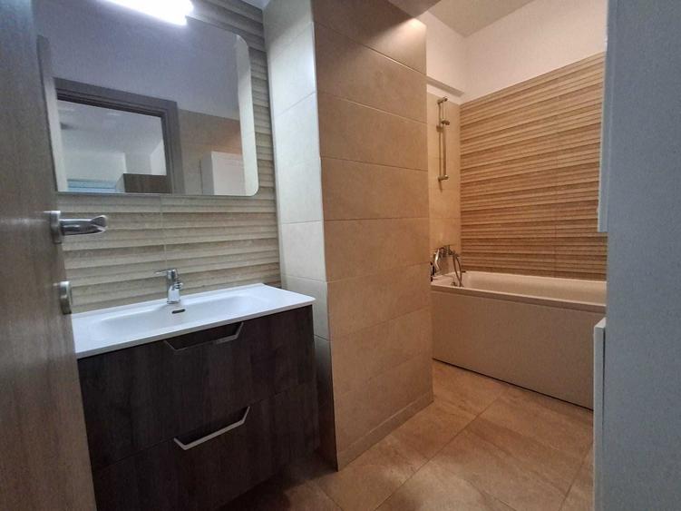 Apartament cu 2 camere semidecomandat în Exterior Vest