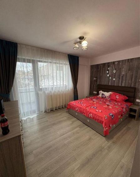 Apartament cu 3 camere decomandat în Bucium