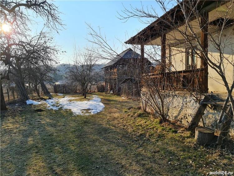 Casă cu 2 camere în Costești