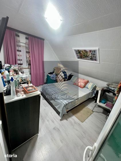 Casă cu 7 camere cu Teren 285 Mp în Valu lui Traian
