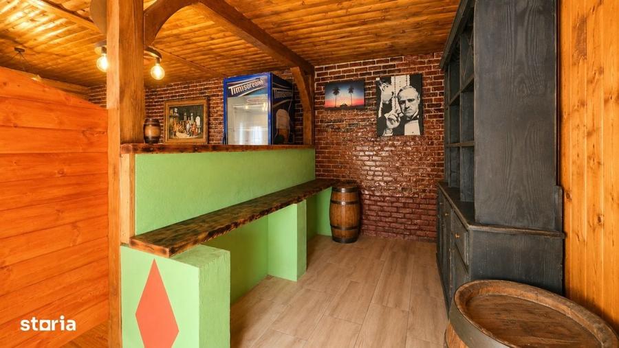 Casă cu 4 camere în Purcăreni