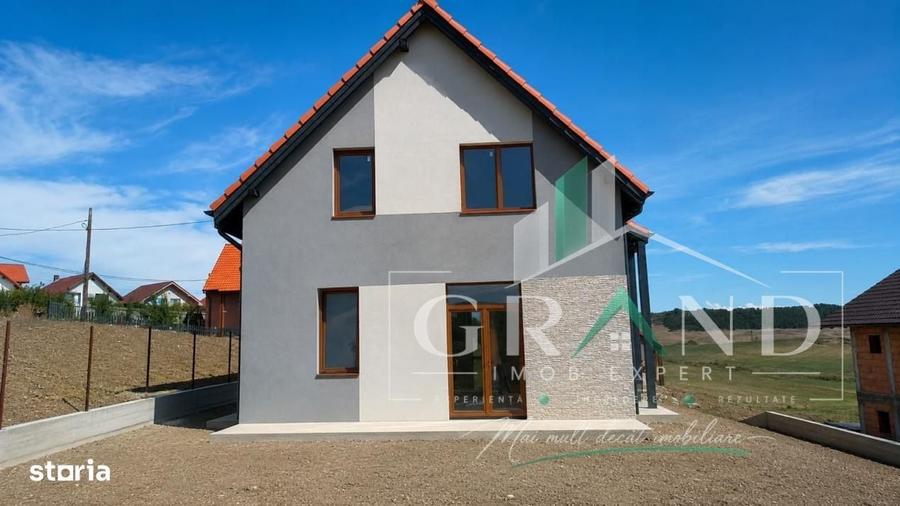 Casă cu 4 camere cu Teren 800 Mp în Jucu
