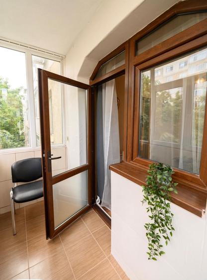 Apartament cu 2 camere semidecomandat, mobilat în Casa de Cultură