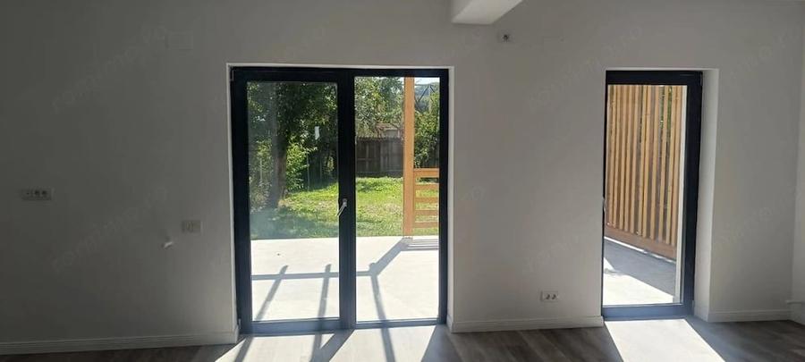 Casă cu 4 camere cu Teren 484 Mp în Valea Ursului
