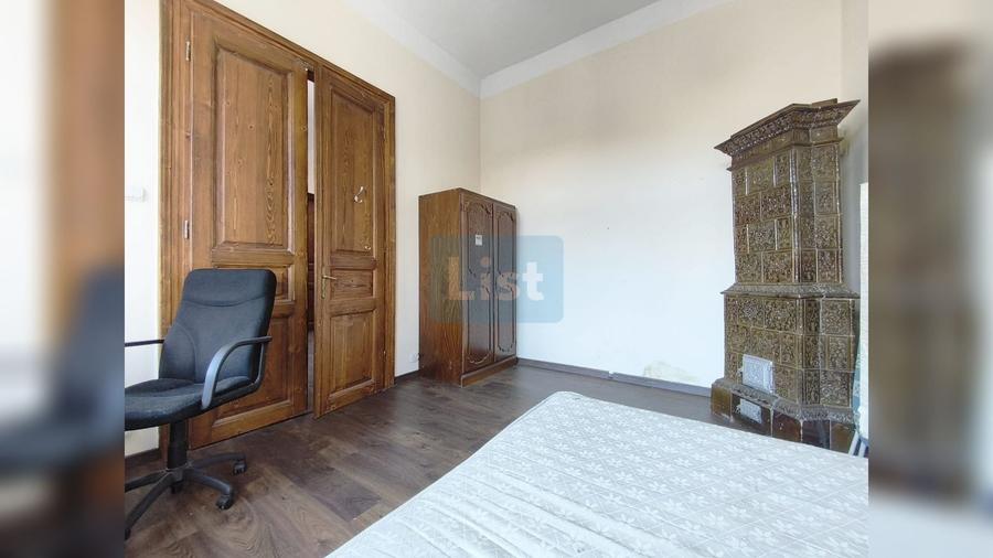 Apartament cu 4 camere semidecomandat în Ultracentral