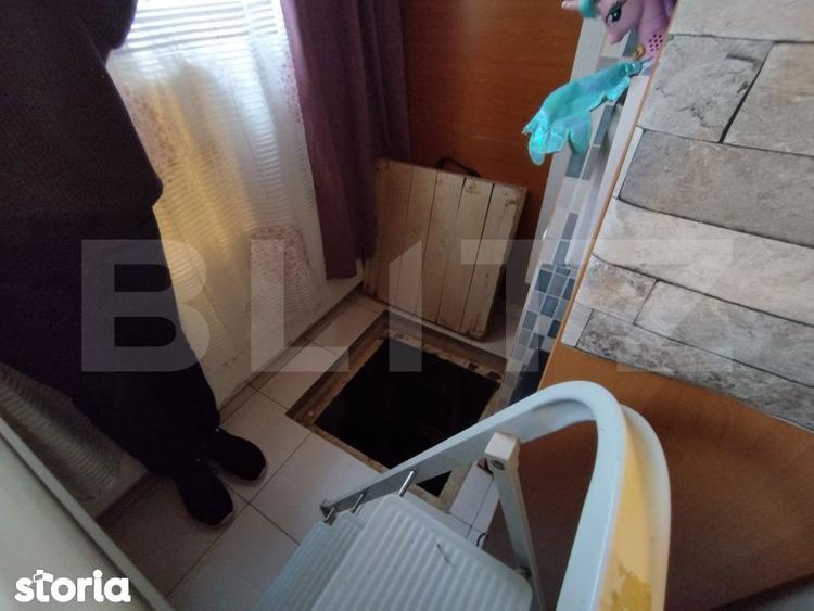 Apartament cu 3 camere decomandat în Nicolina