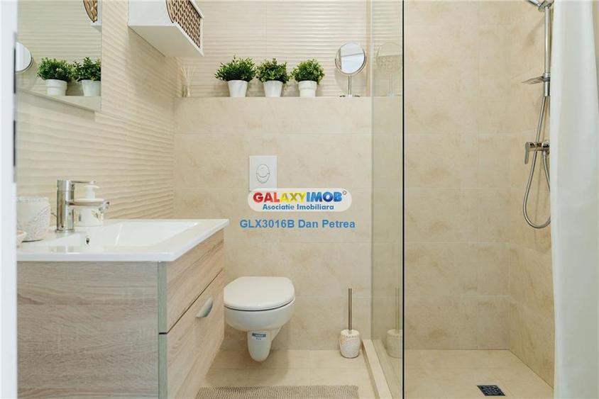 Casă cu 5 camere cu Teren 150 Mp în Pipera
