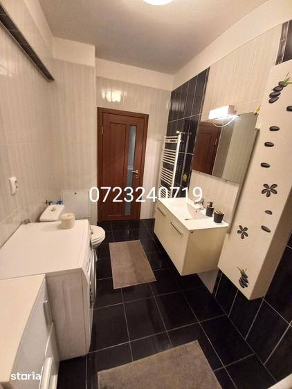Apartament cu 3 camere semidecomandat în Berceni