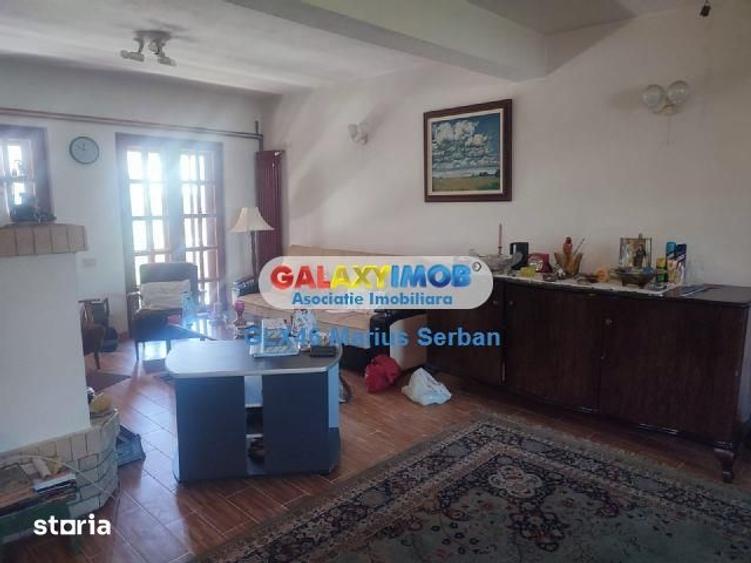 Casă cu 5 camere cu Teren 3657 Mp în Valea