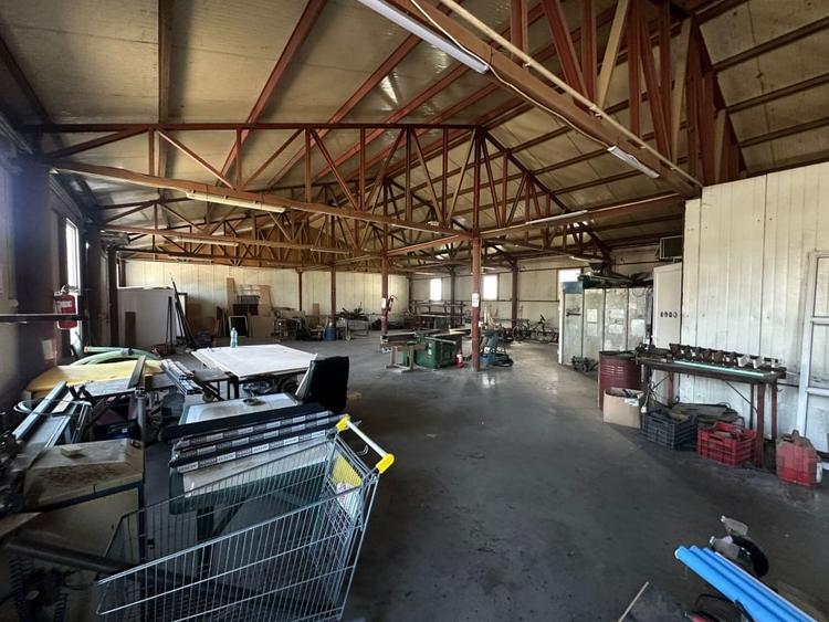 Spațiu industrial, de 180 mp, în Bariera Vâlcii