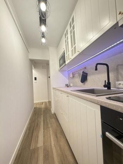 Apartament cu 4 camere decomandat, mobilat în Cetății