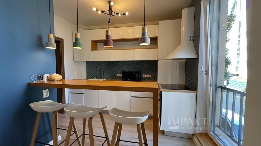 Apartament cu 2 camere semidecomandat, mobilat în Andrei Mureșanu