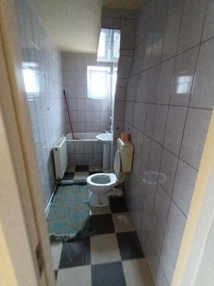 Apartament cu 2 camere decomandat în Chețani