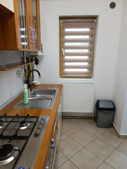 Apartament cu 4 camere decomandat în Central