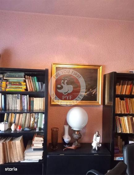 Apartament cu 3 camere semidecomandat în Romană