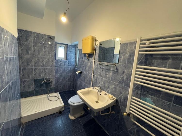 Apartament cu 3 camere decomandat în Grozăvești