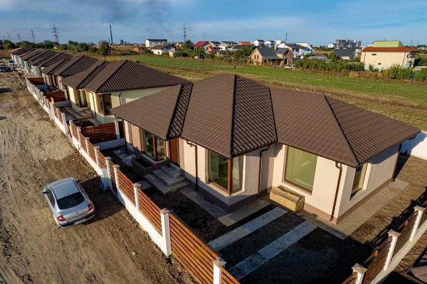 Teren Construcții intravilan de 400 mp, în Agigea