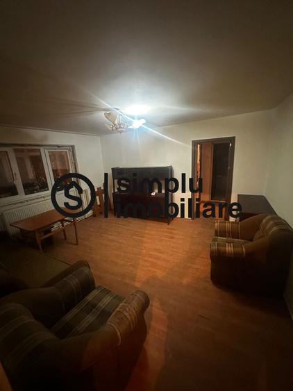 Apartament cu 2 camere semidecomandat în Craiovița Nouă