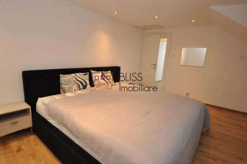 Apartament cu 5 camere decomandat în P-ța Dorobanți