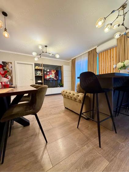Apartament cu 4 camere decomandat în Calea Moldovei