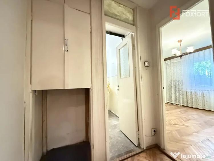 Apartament cu 3 camere semidecomandat în Circumvalațiunii