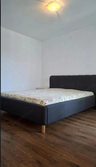 Apartament cu 3 camere decomandat în Găvana