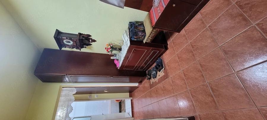 Apartament cu 2 camere decomandat în Intim