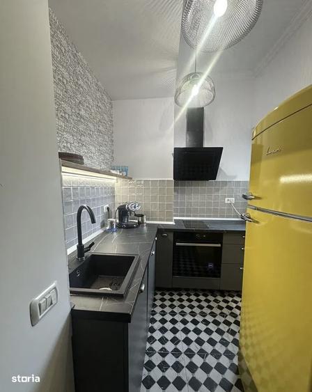Apartament cu 4 camere, mobilat în Calea Victoriei