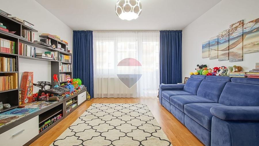 Apartament cu 2 camere decomandat, mobilat în Tractorul
