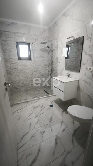 Casă individuală cu 4 camere cu Canalizare în Bradu