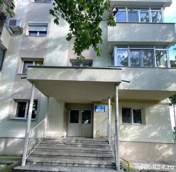 Apartament cu 3 camere în Colentina