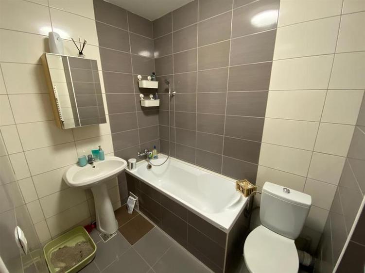 Apartament cu 2 camere semidecomandat în Prelungirea Ghencea