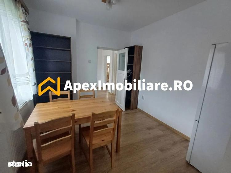 Casă cu 3 camere în Dămăroaia