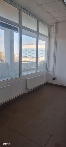 Spațiu comercial, de 64.3 mp, în Pelican