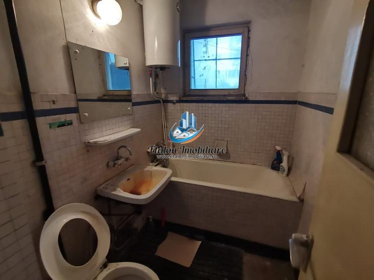 Apartament cu 2 camere semidecomandat în Mărăței