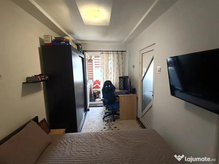 Apartament cu 2 camere semidecomandat în Micro 6