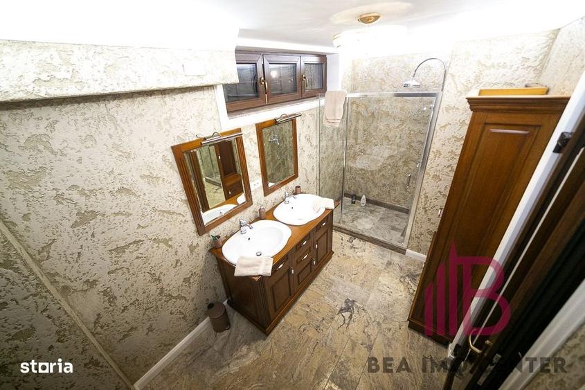 Casă cu 4 camere în Ghioroc