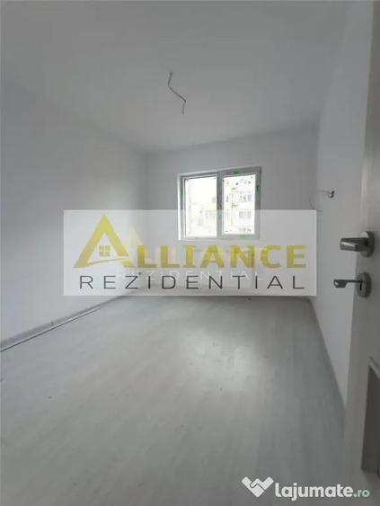 Apartament cu 2 camere decomandat în Apărătorii Patriei