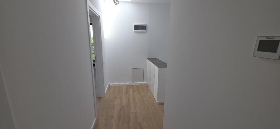 Duplex cu 4 camere cu Canalizare în Giulești