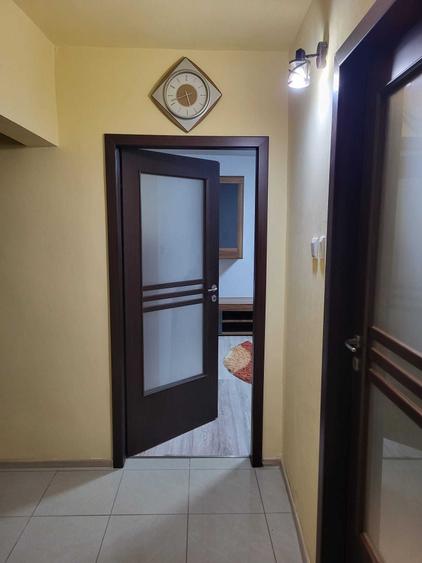 Inchiriez apartament in Resita - 1